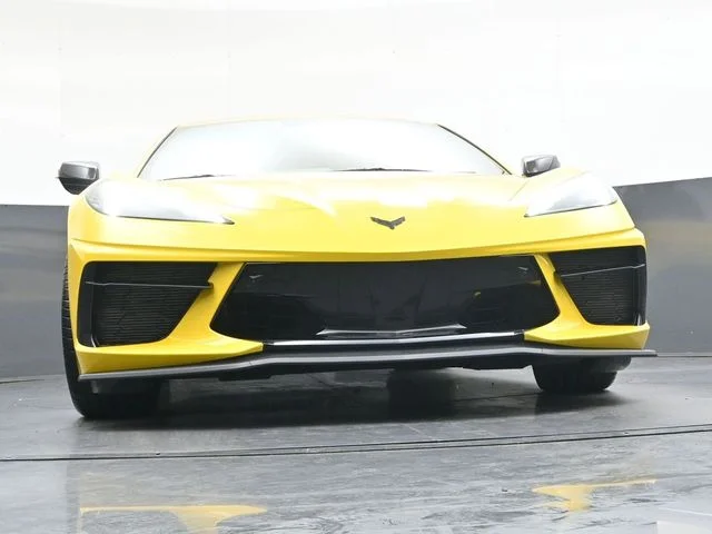 Used 2025 Yellow Chevrolet Stingray image 42