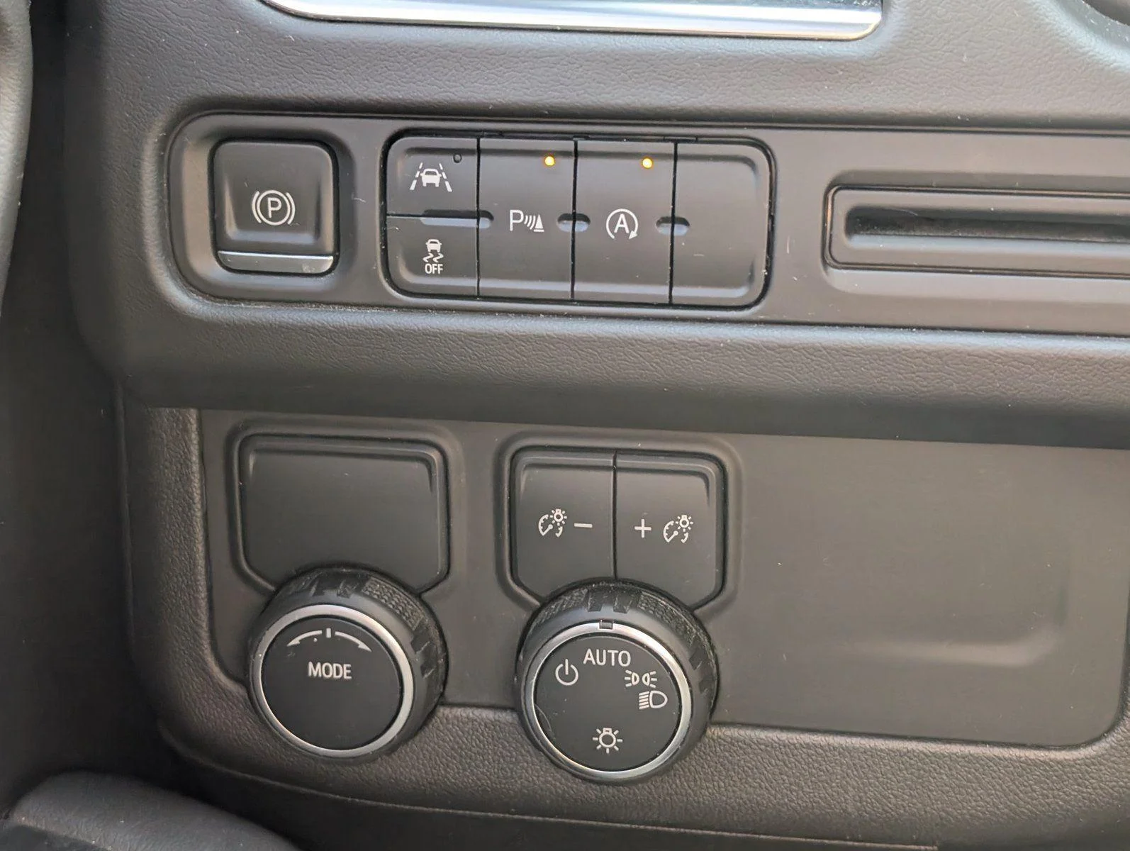 Used 2023 Summit White Chevrolet RST image 26