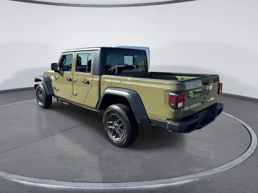 Used 2026 Green Jeep Sport image 5