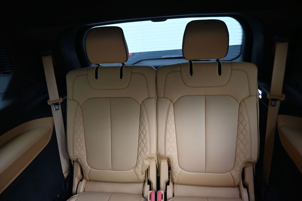 Used 2022 Silver Jeep Summit image 14