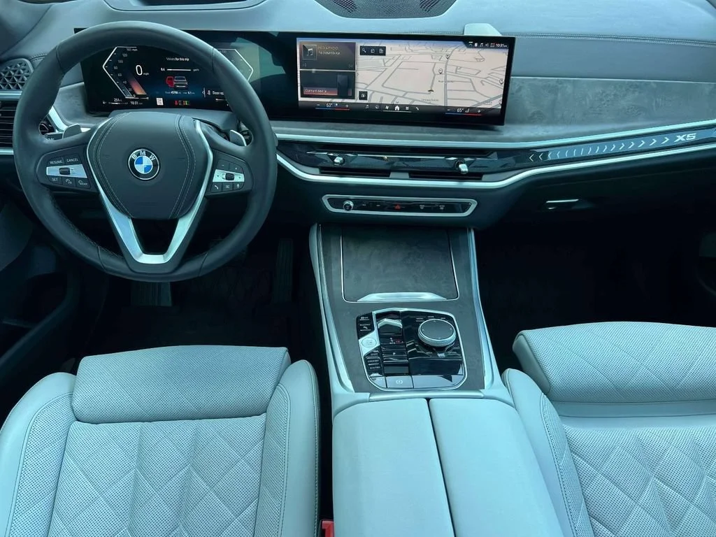 Used 2024 Skyscraper Grey Metallic BMW xDrive40i image 15