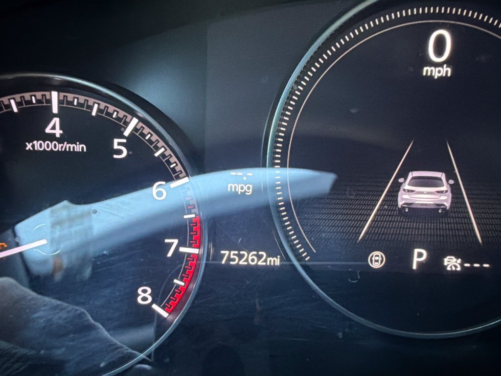 Used 2020 Blue Mazda Preferred image 11