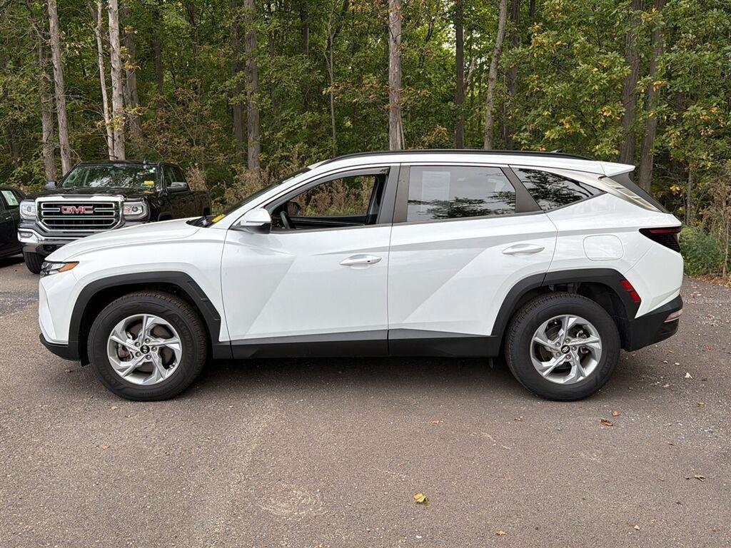Used 2022 Quartz White Hyundai SEL image 11