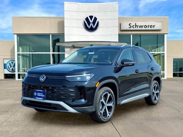 New 2026 Deep Black Pearl Volkswagen SE 4Motion image 2