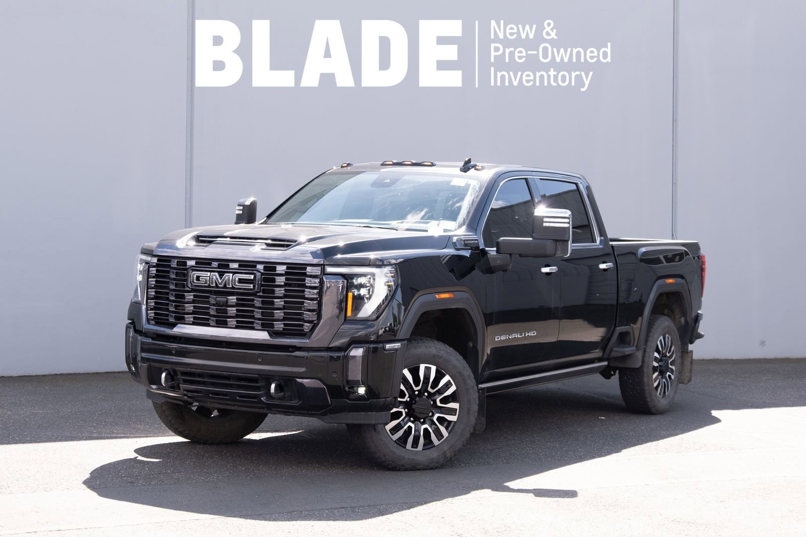 2024 GMC Sierra Denali Ultimate 4WD Crew Cab Long Box SR's photo
