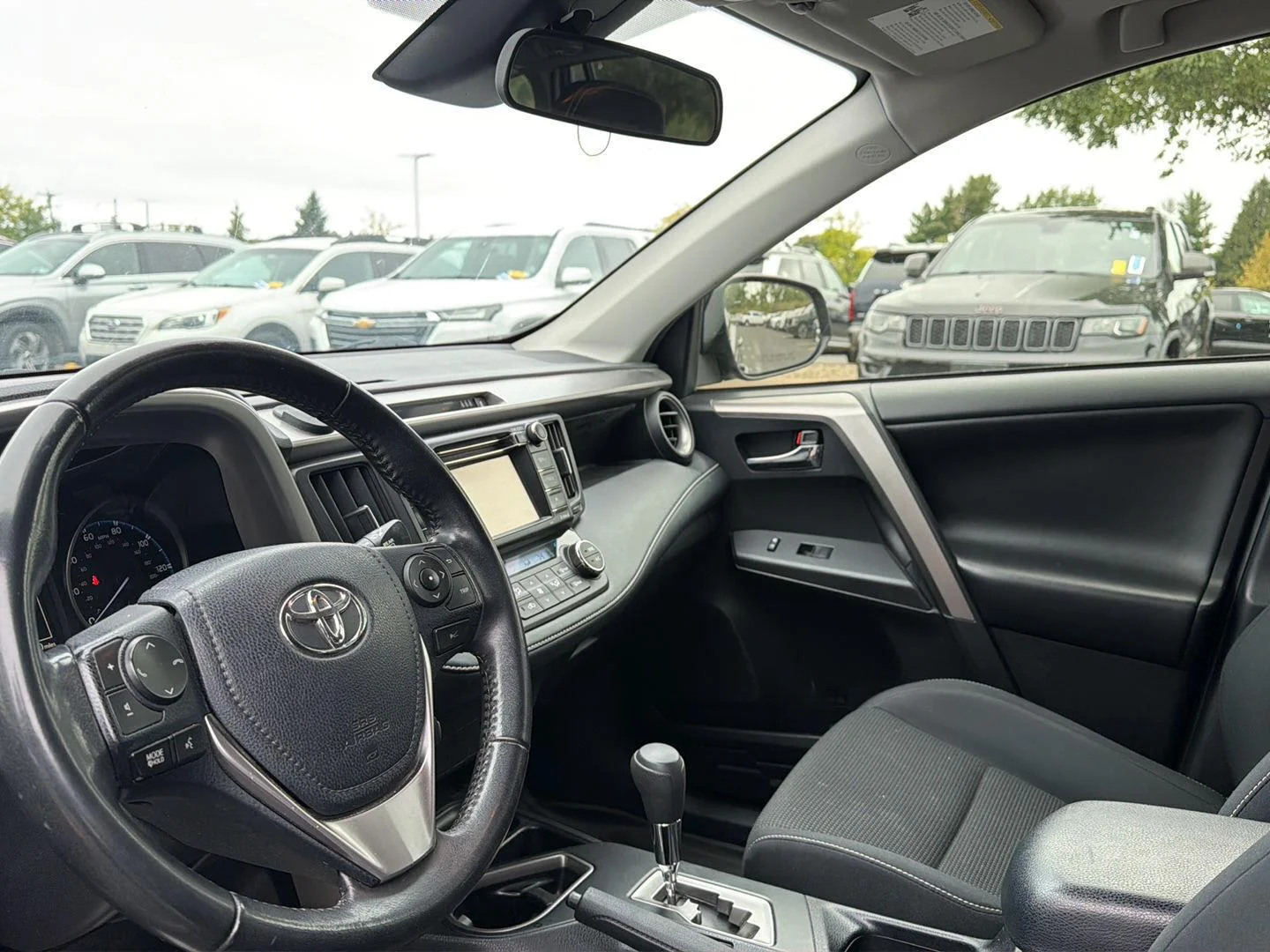 Used 2018 Magnetic Gray Metallic Toyota XLE image 7