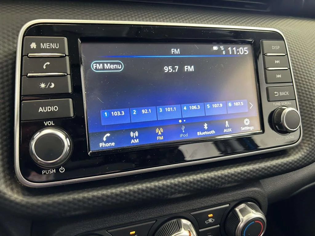 Used 2025 Blue Nissan S image 23
