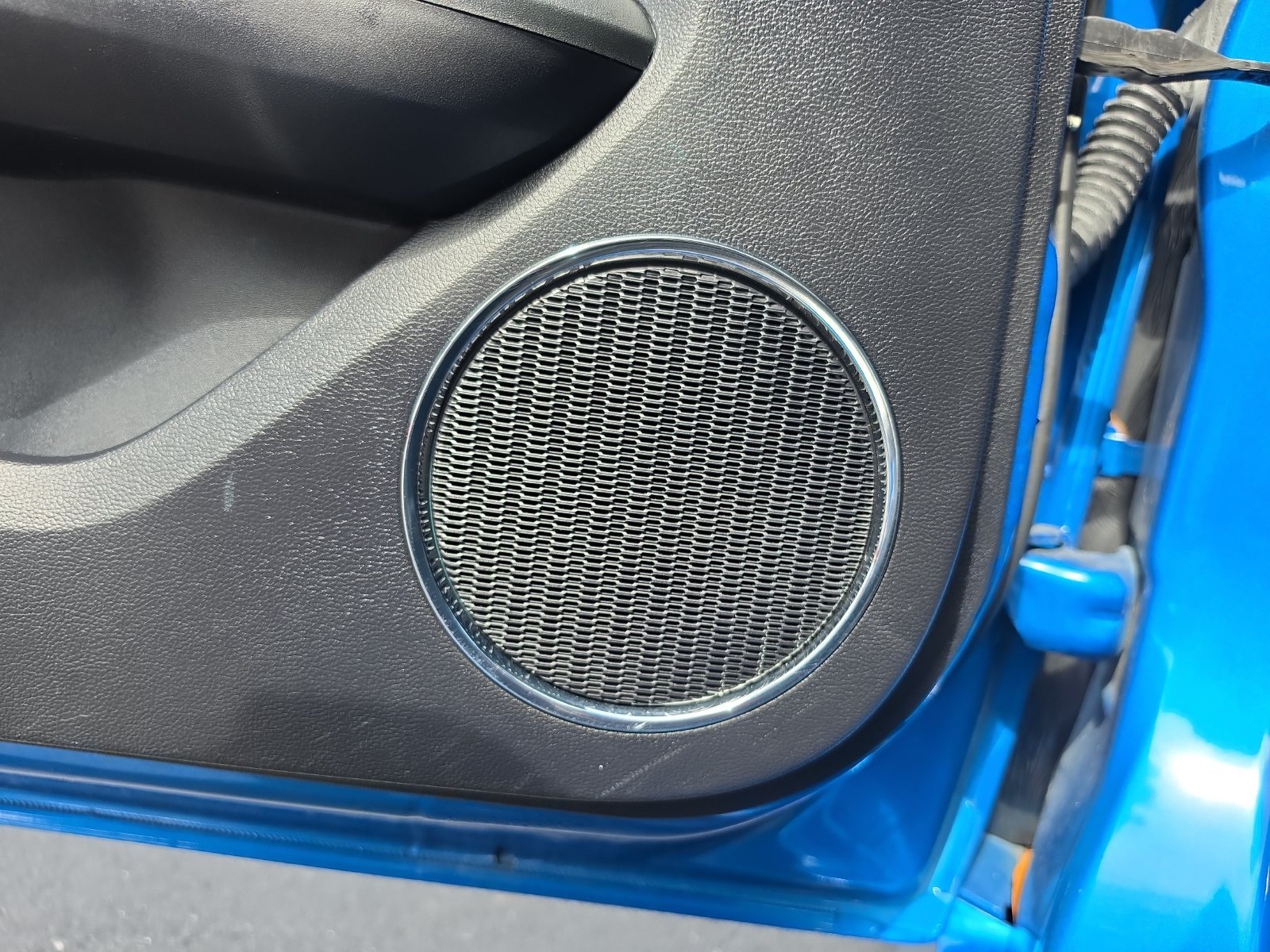 Used 2019 Blue Metallic Ford GT Premium image 13