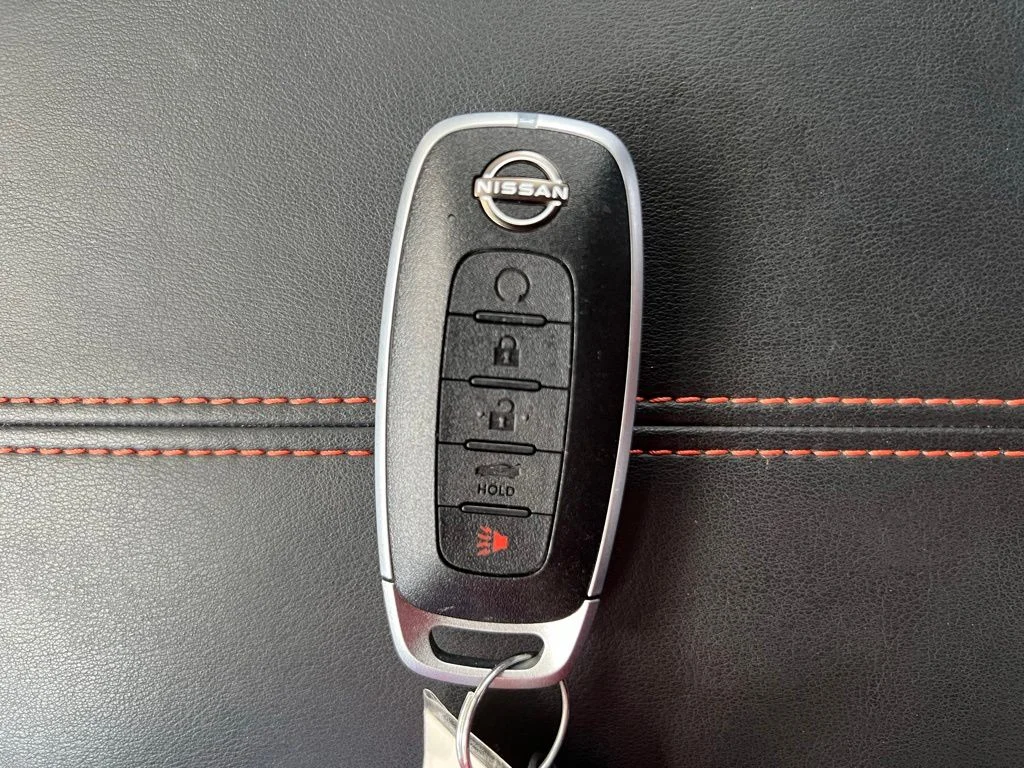 Used 2025 Gray Nissan SR image 19