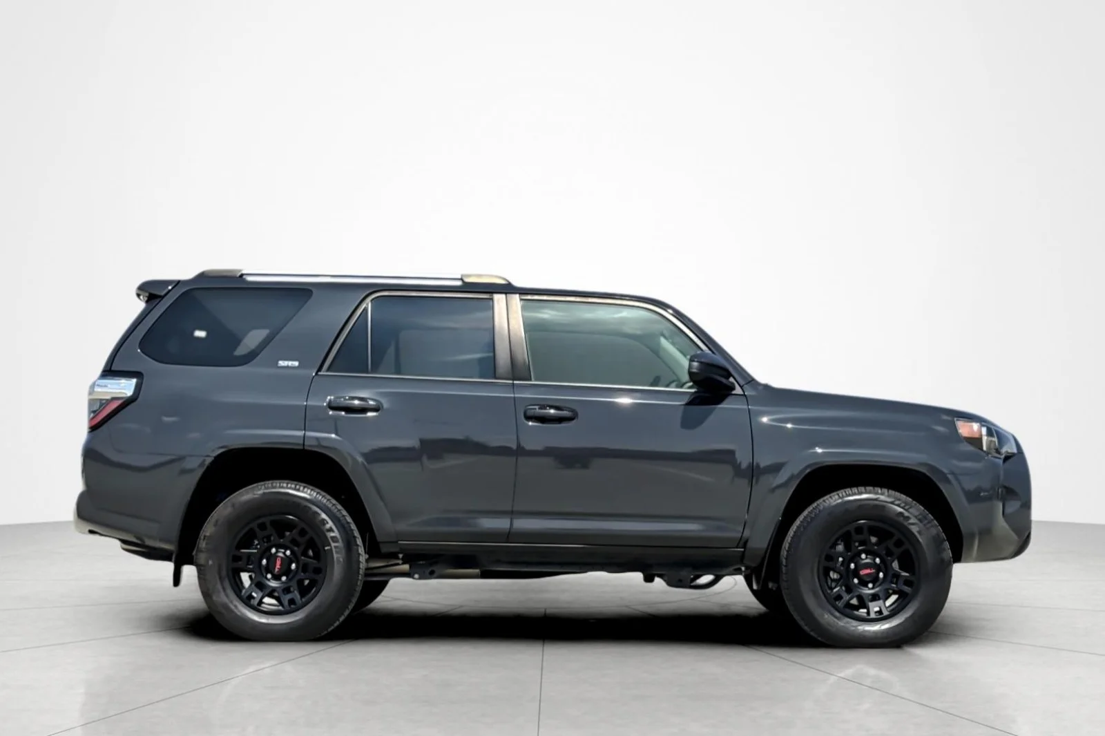 Used 2024 Underground Toyota SR5 image 6