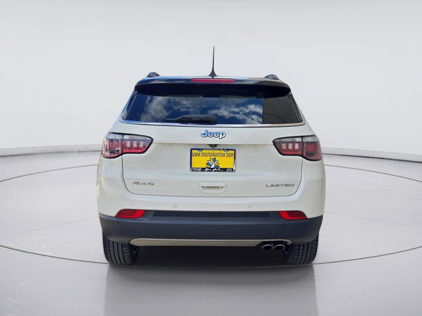 Used 2018 White Clearcoat Jeep Limited image 4