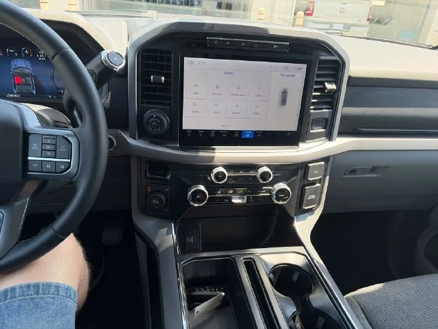 Used 2024 Black Ford XLT image 18