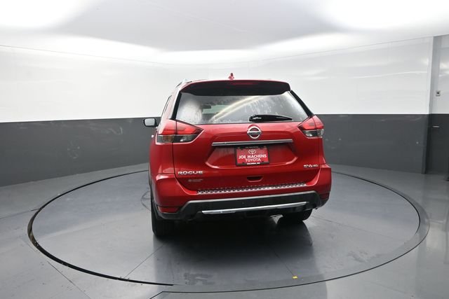 Used 2017 Red Nissan SV image 55