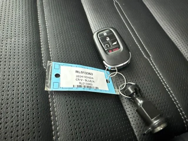 Used 2024 Blue Honda EX-L image 34