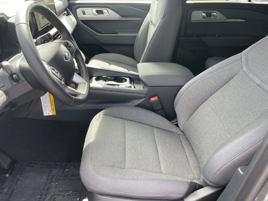 New 2027 Gray Ford Active image 13