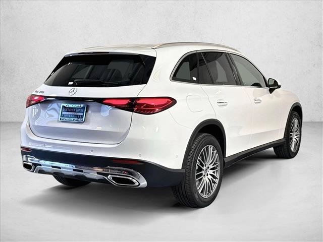 New 2026 Polar White Mercedes-Benz GLC 300 image 34