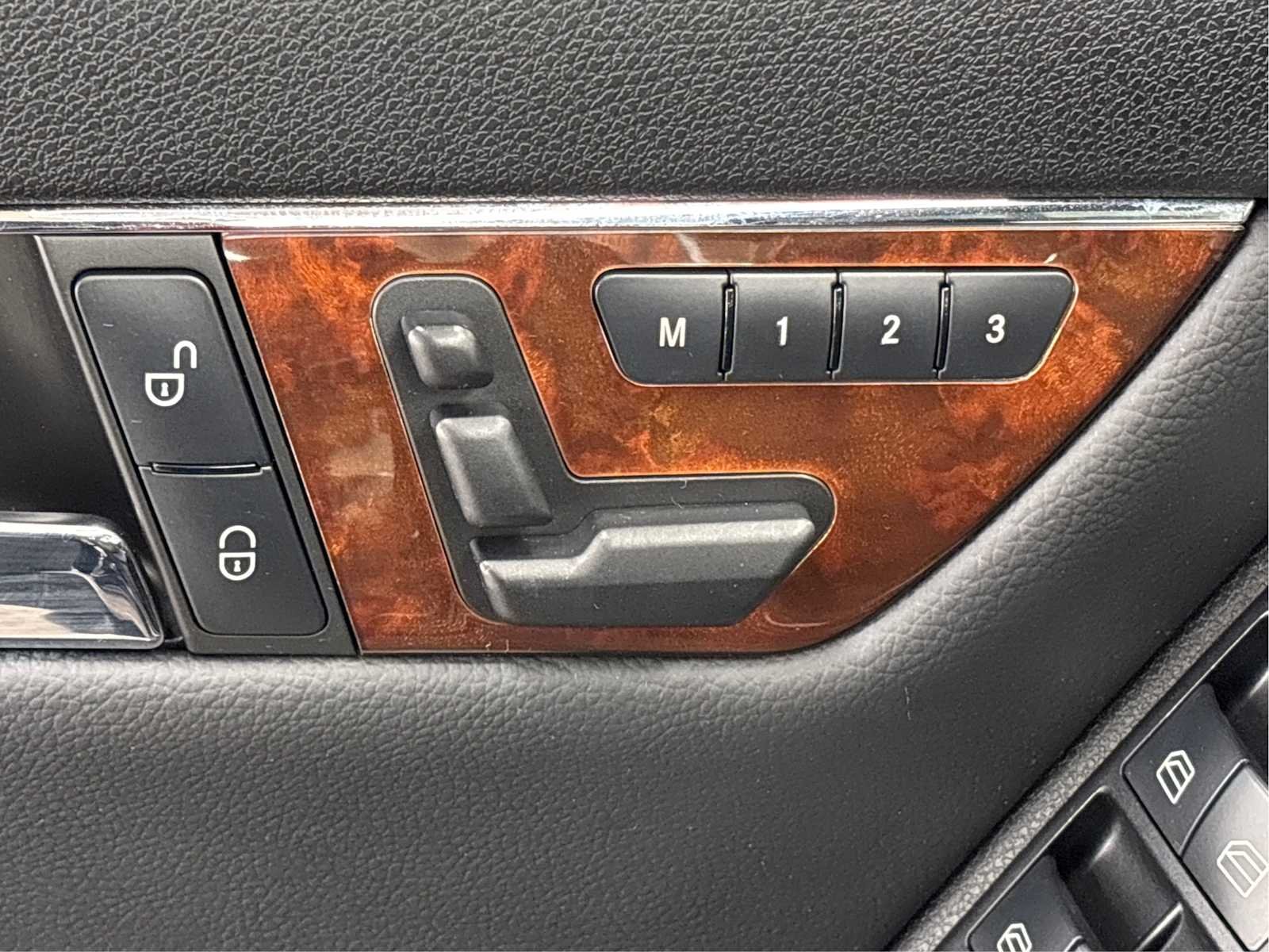 Used 2010 Capri Blue Metallic Mercedes-Benz C 300 Sport image 21