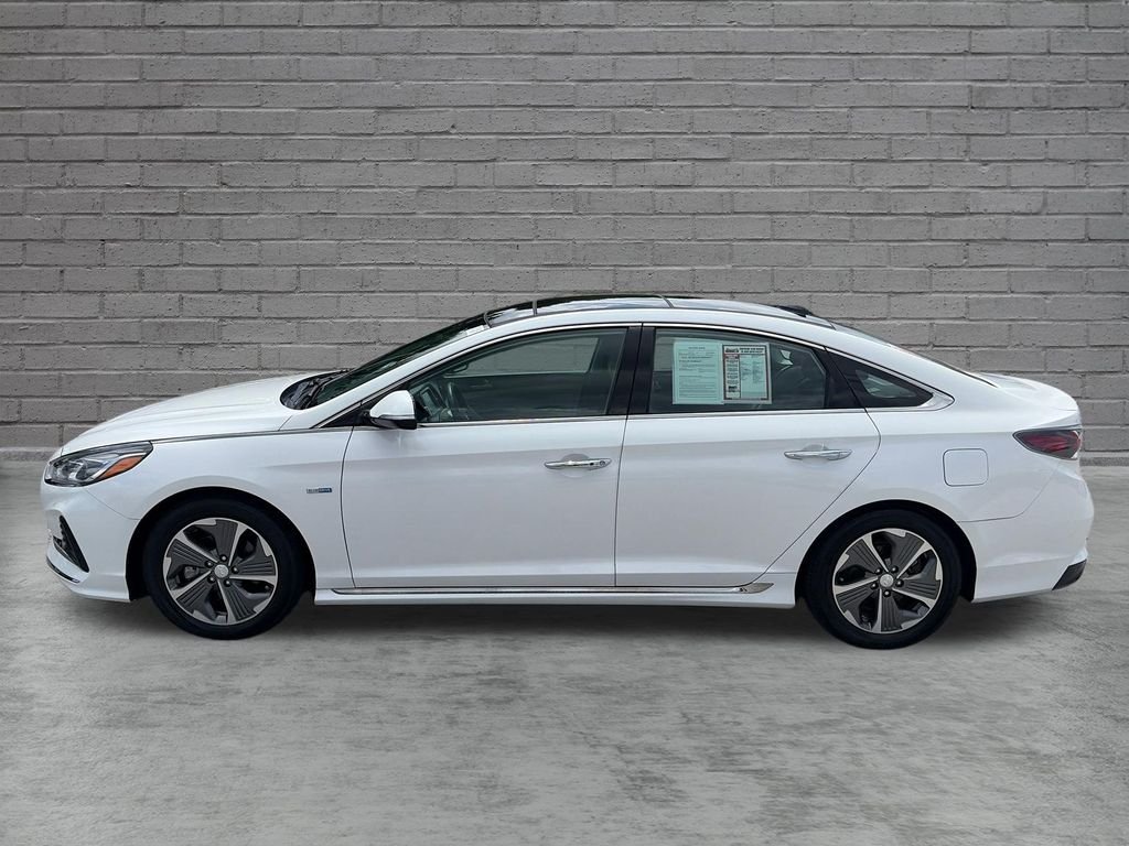 Used 2019 White Hyundai Limited image 3