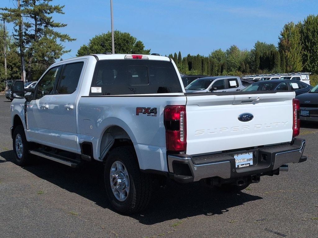 New 2026 Oxford White Ford F-250® XLT image 38