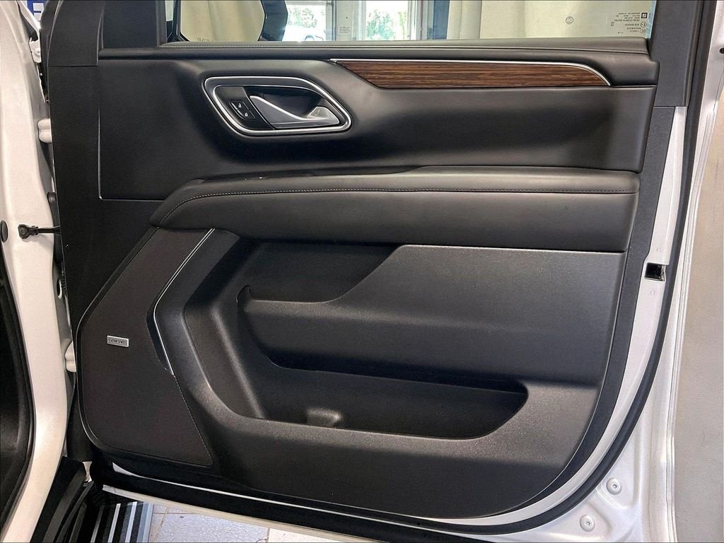 Used 2024 Beige Chevrolet High Country image 12