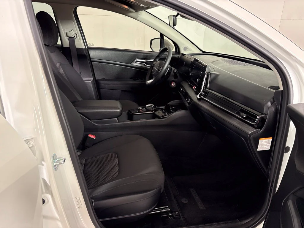 Used 2023 White Kia LX image 14