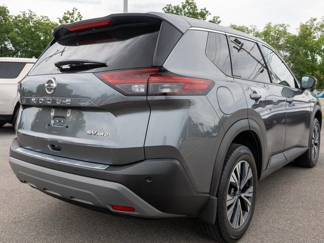Used 2021 Gray Nissan SV image 6