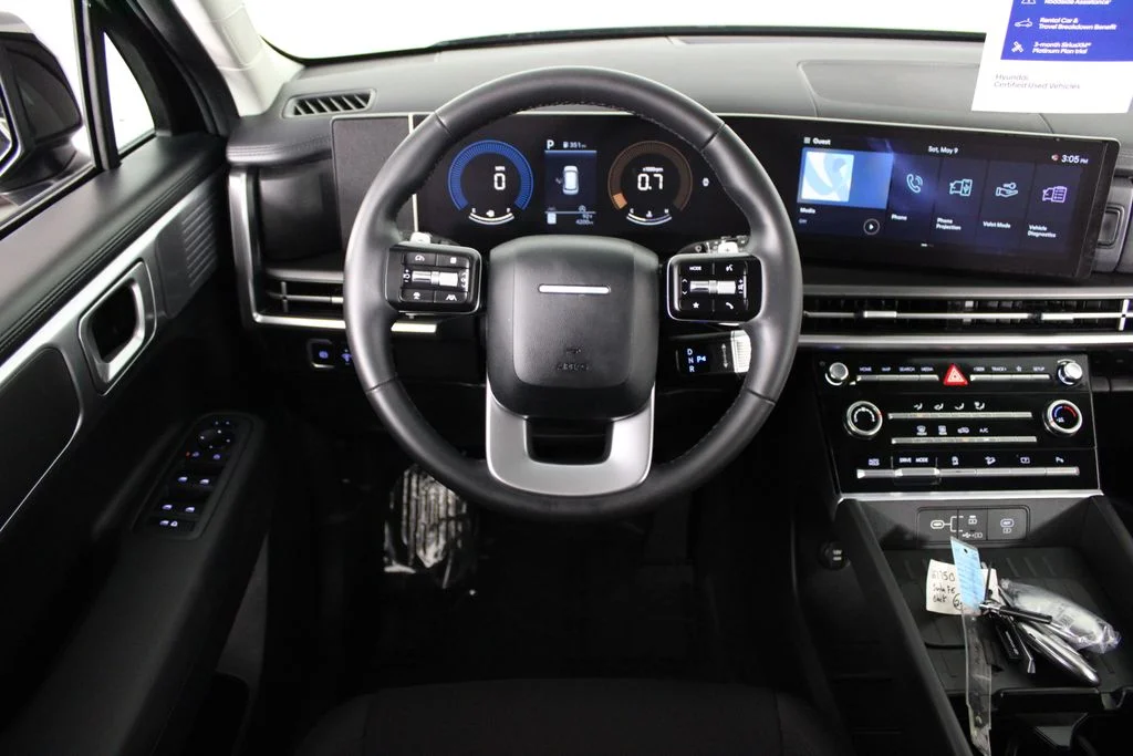 Used 2026 Black Hyundai SE image 8