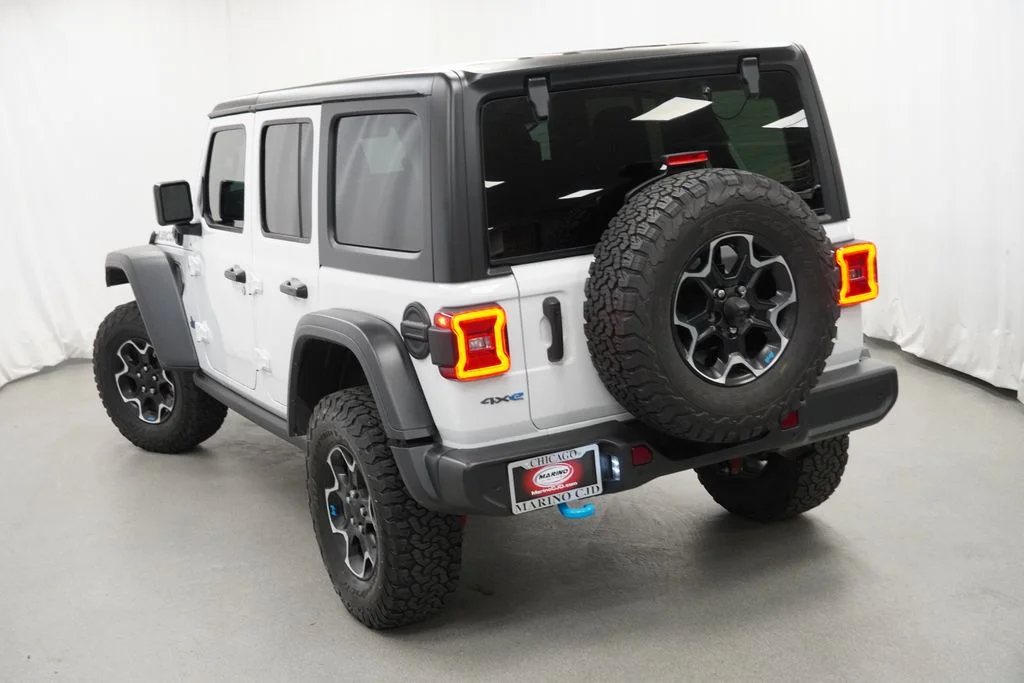 Used 2022 White Jeep Unlimited Rubicon 4xe image 12