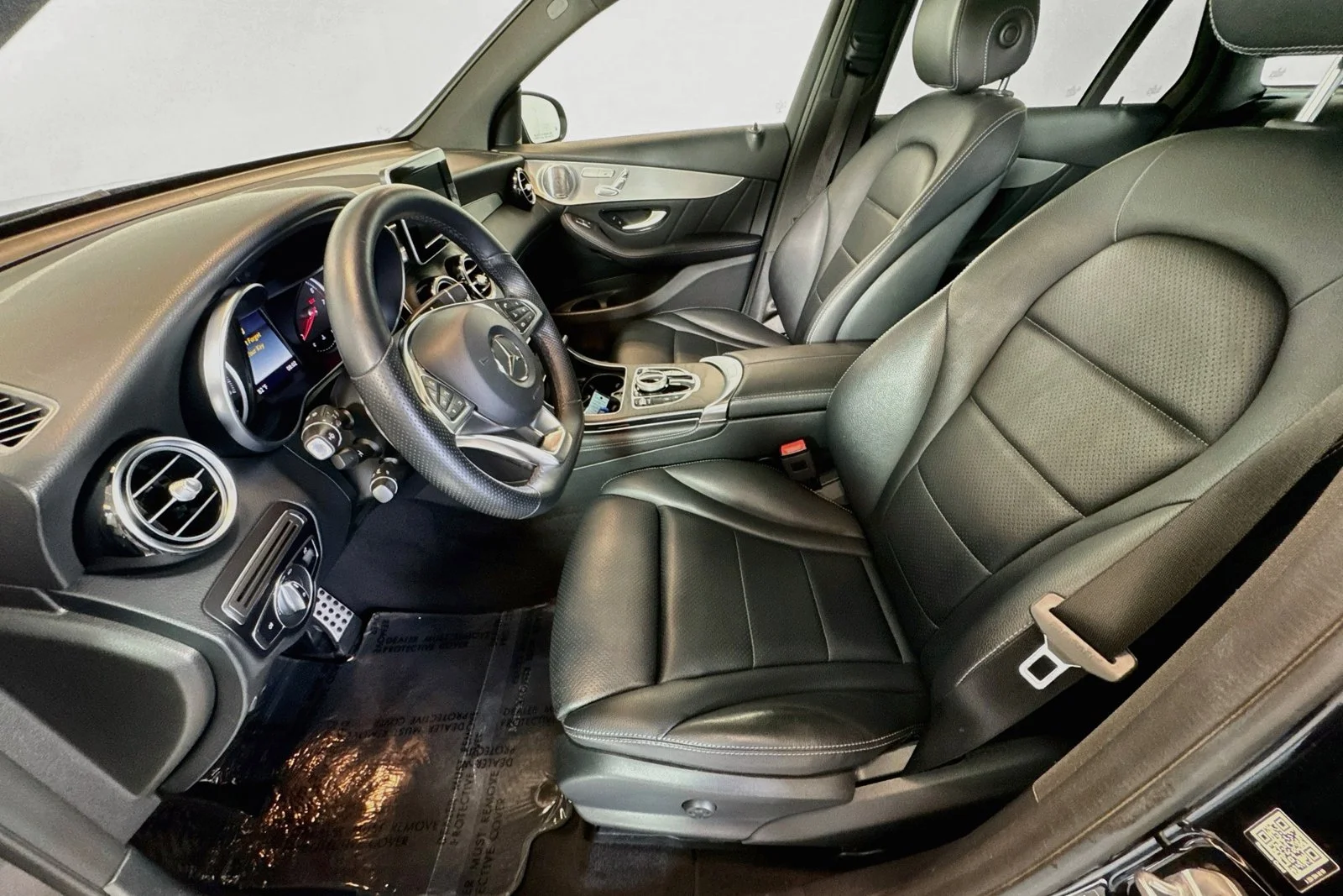 Used 2019 Black Mercedes-Benz GLC 300 image 19