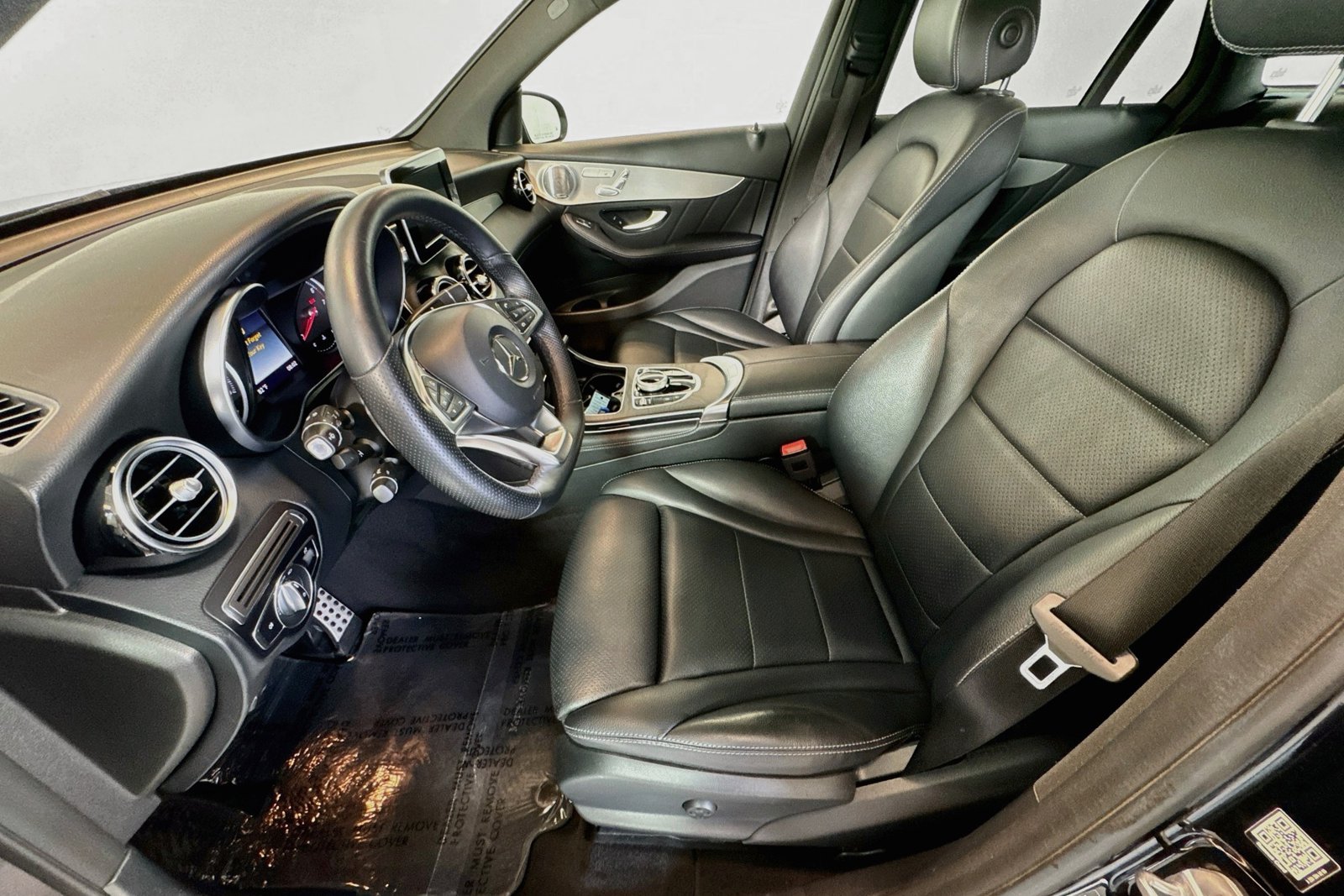 Used 2019 Black Mercedes-Benz GLC 300 image 19
