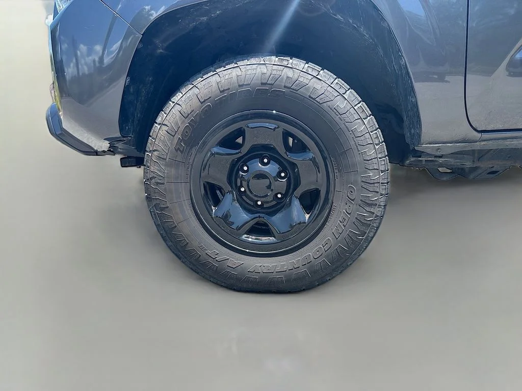 Used 2022 Gray Toyota SR image 12