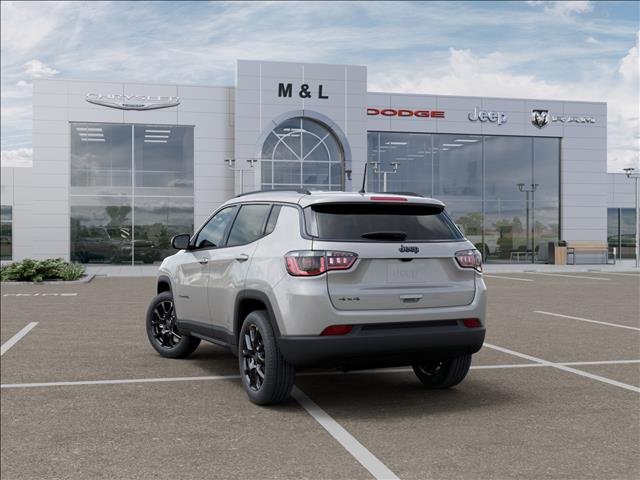 New 2026 Silver Zynith Metallic Clear-Coat Exterior Paint Jeep Latitude Altitude image 4