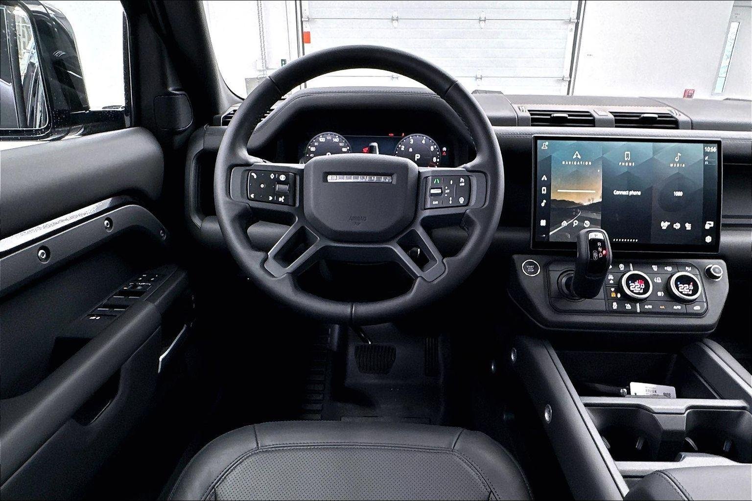 New 2026 Santorini Black Metallic Land Rover S image 10