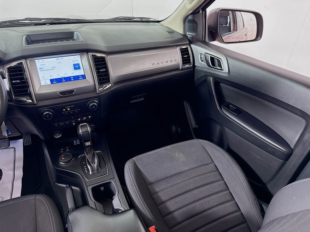 Used 2021 Rapid Red Metallic Tinted Clearcoat Ford XLT image 22