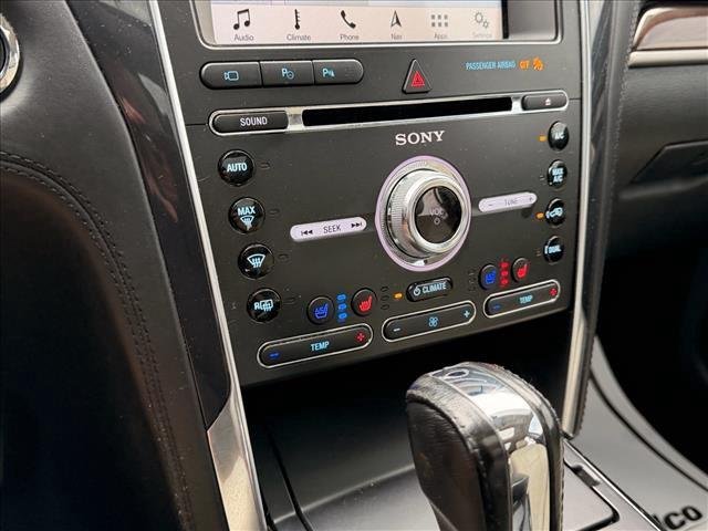 Used 2018 White Platinum Metal Ford Platinum image 22