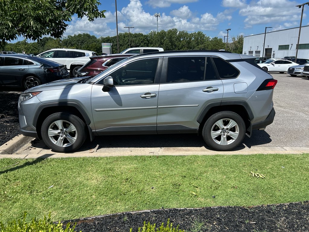 Used 2019 Silver Sky Metallic Toyota XLE image 2