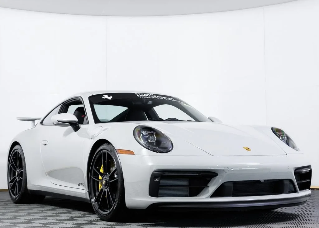 Used 2024 Chalk Porsche Carrera GTS Manual image 3