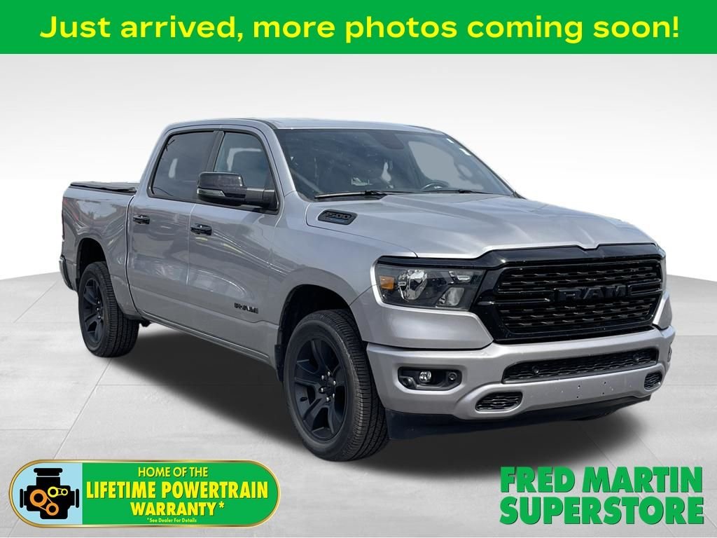 2023 RAM 1500 Big Horn/Lone Star 4x4 Crew Cab 5'7's photo