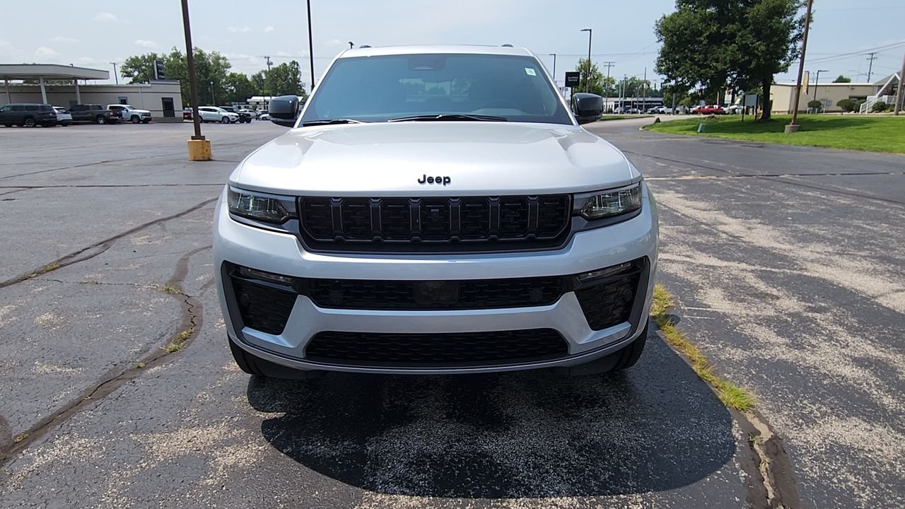 New 2026 Silver Jeep Limited Reserve image 3