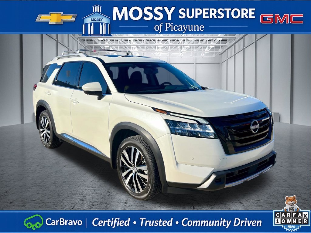 Certified Used 2024 White Nissan Platinum image 10