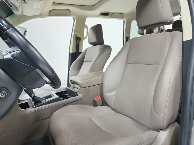 Used 2023 Silver Lexus 460 image 20