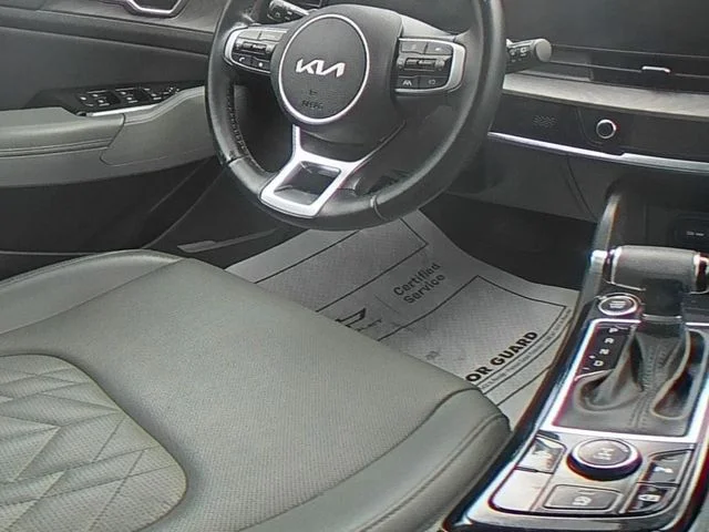 Used 2023 Black Kia X-Line image 38