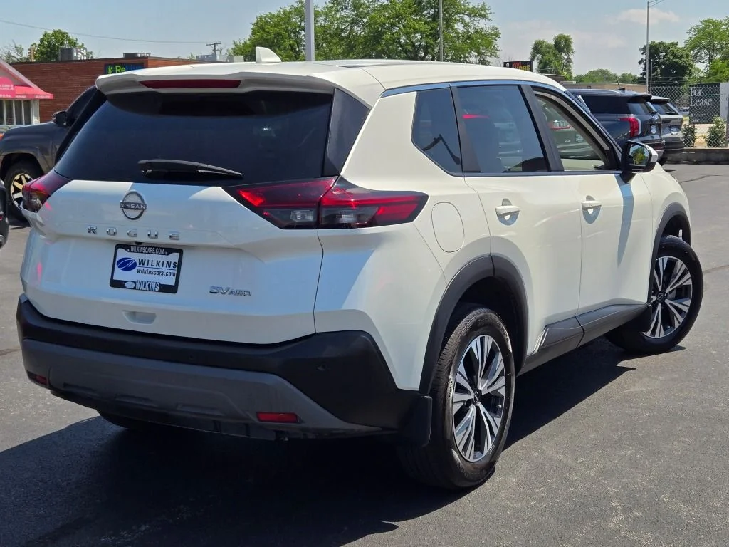 Used 2023 White Nissan SV image 10