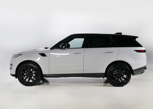 New 2026 Borasco Grey Land Rover SE image 6