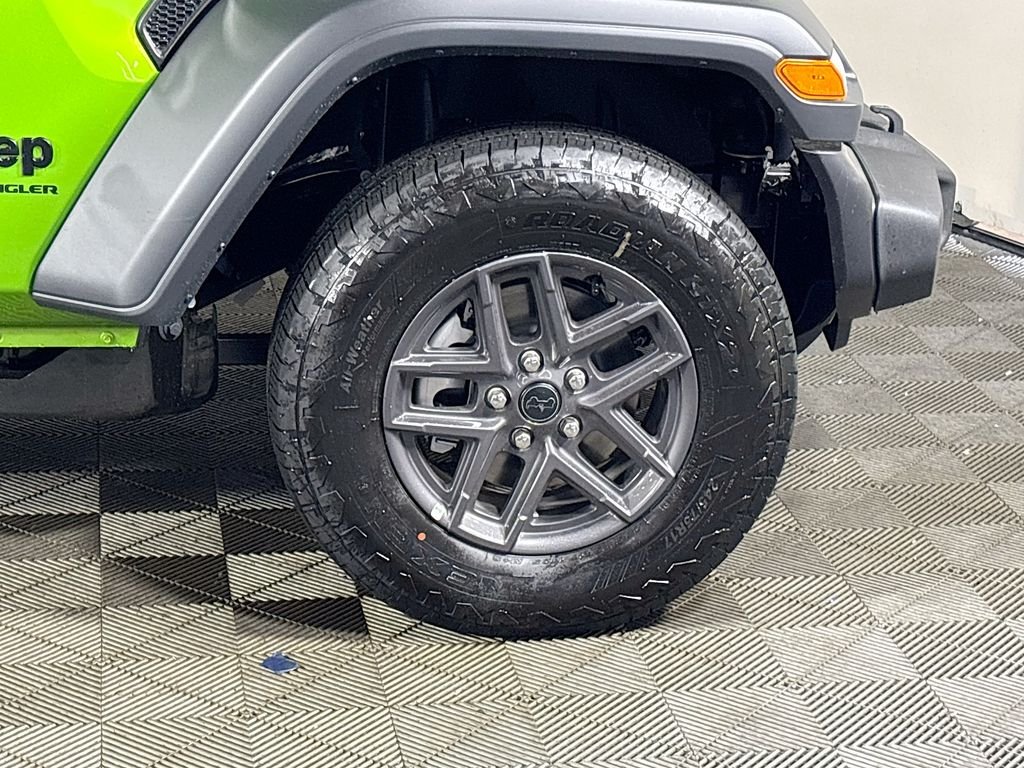 New 2026 Mojito Clearcoat Jeep Sport S image 22