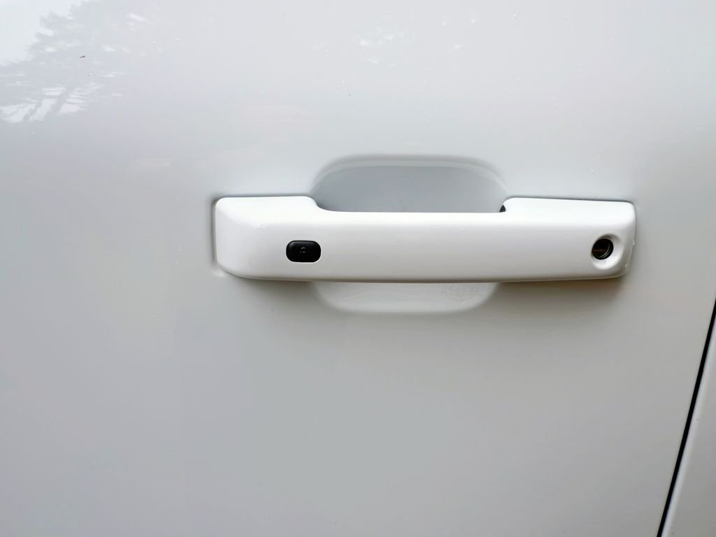 Used 2025 White Ford Tremor image 14