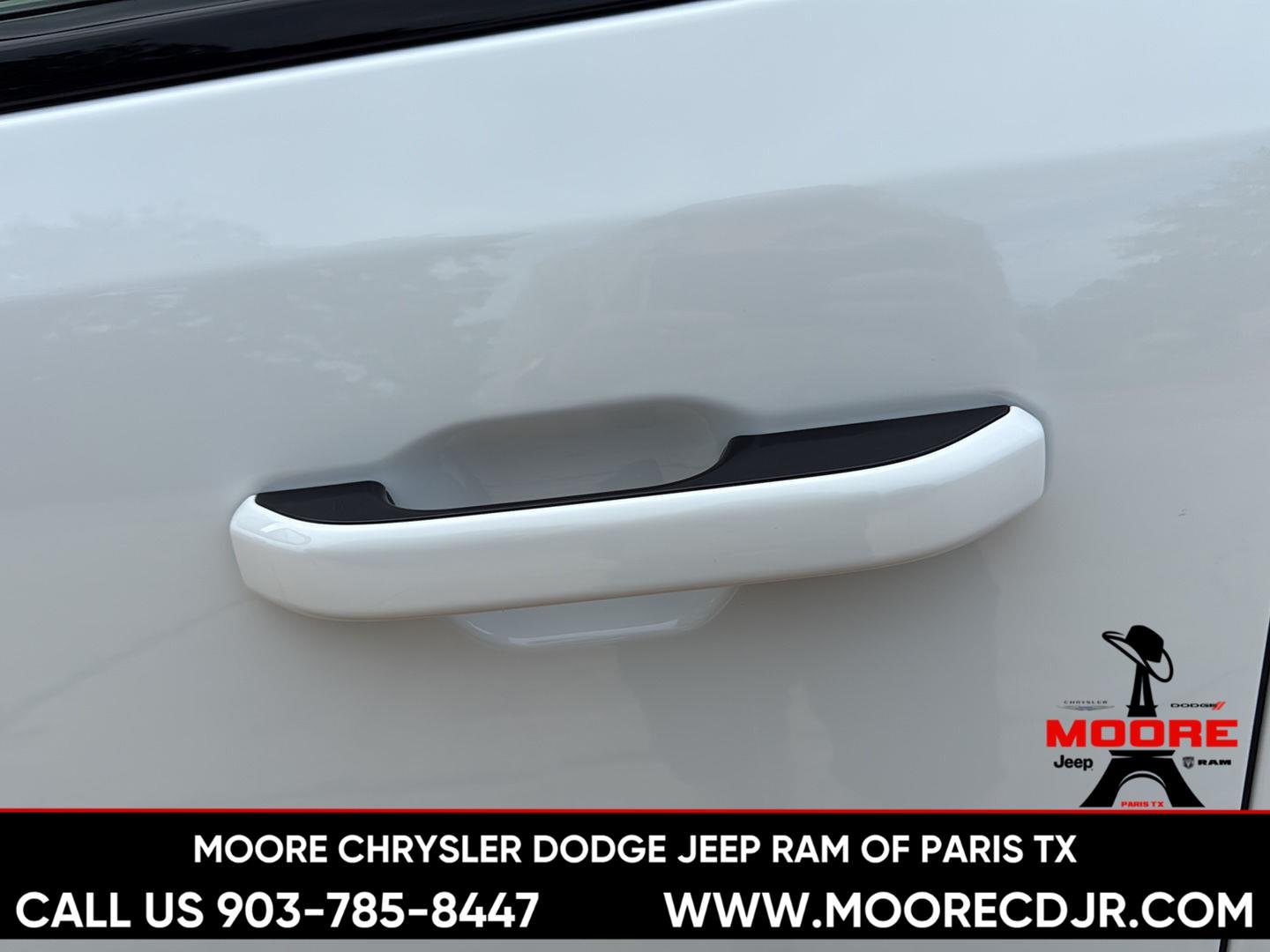 New 2026 Bright White Clearcoat Jeep  image 10