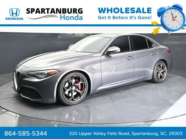 2017 Alfa Romeo Giulia 2.0 Ti Auto's photo