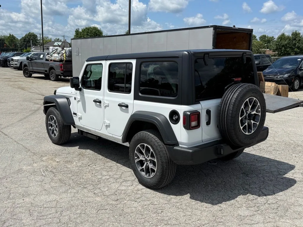 New 2026 Bright White Clear-Coat Exterior Paint Jeep Sport S image 8
