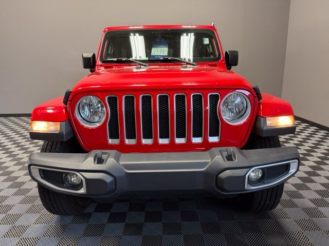 Certified Used 2020 Firecracker Red Clearcoat Jeep Unlimited Sahara image 4